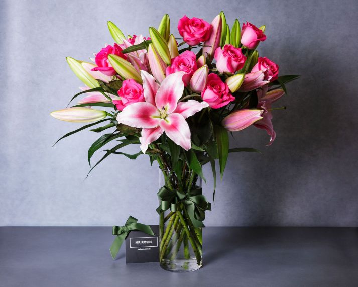 Fragrant Flower arrangement of Pink Roses & Pink Lilies