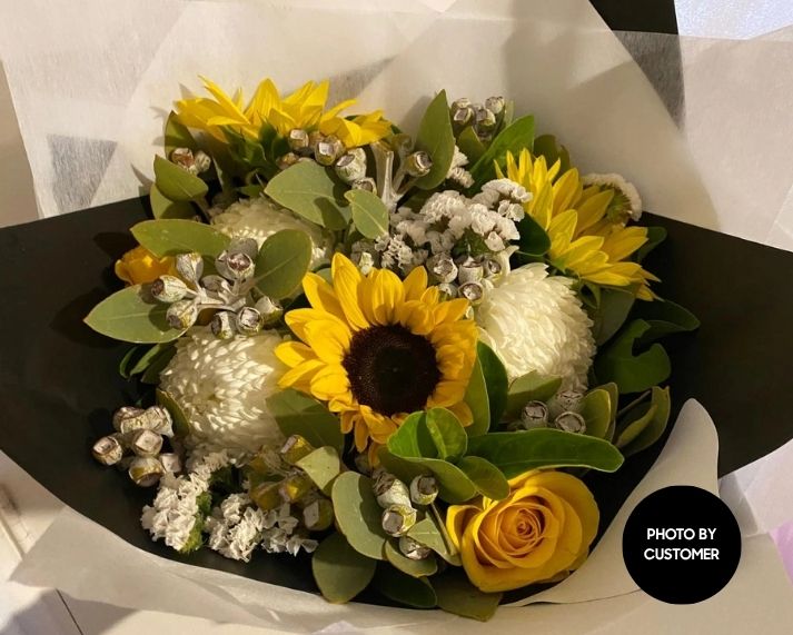 Mary Kate bouquet customer photo mr roses