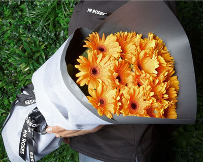 orange gerbera flower bouquet