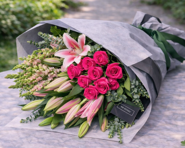 Seasonal Exquisite Flower Bouquet – Mr Roses
