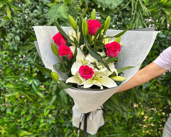 Fragrant White Lilies & Pink Roses Bouquet