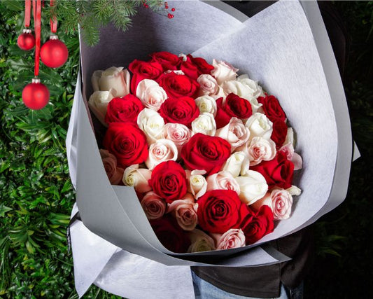 Tri-Colour Merry Rose Bouquet ( 12 - 24 Stems )