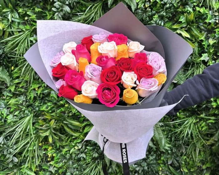 five colour rose bouquet
