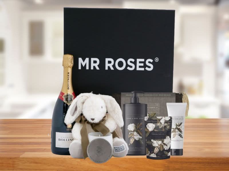 Mr Roses Logo Mr Roses Deluxe Pamper Hamper | Flowers & Gifts | Online Delivery