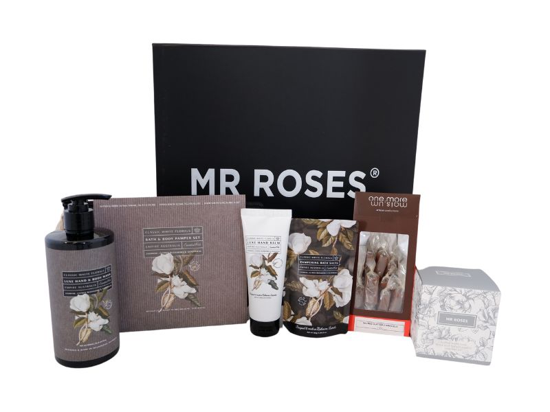 Mr Roses Classic Pamper Hamper