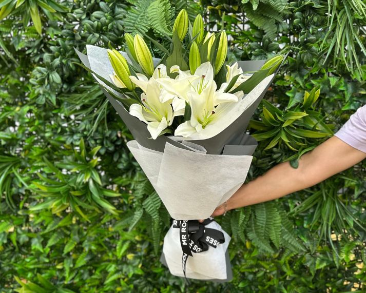 Fragrant White Lilies Bouquet