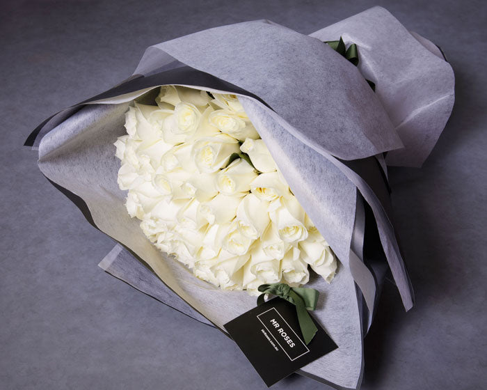White Cream Roses Flower Bouquets